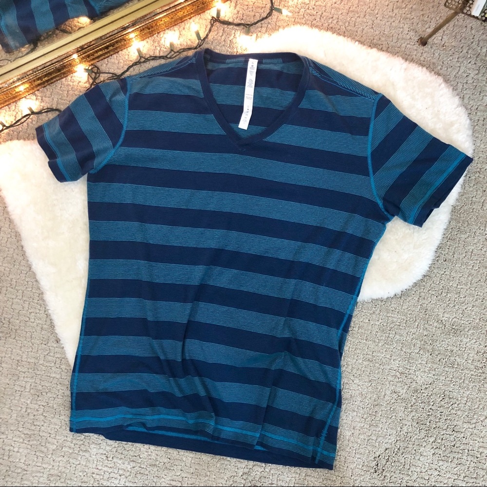 Men’s Lululemon V Neck Striped Tee